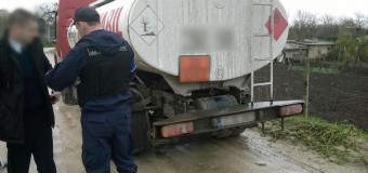 Un autocamion în care se transporta motorină în mod fraudulos a fost reținut