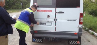 Transportare ilegală: 11 plăcuțe cu numere de înmatriculare au fost retrase