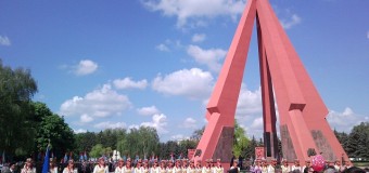 Ambasada României organizează Ziua Eroilor în mai multe localități  din RM