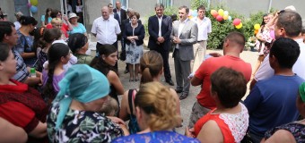 Vlad Filat: „Vă îndemn să facem lucruri bune pentru copii, în fiecare zi”