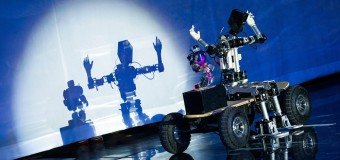 Patru licee din țară vor fi dotate cu seturi de robotică