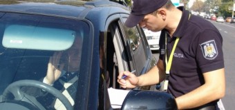 Peste 1000 de șoferi prinşi la volan fără permis de conducere