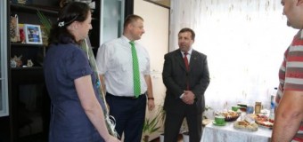 Ministrul Balan, în vizită la Cantemir în familia de polițiști care are cvadrupleți