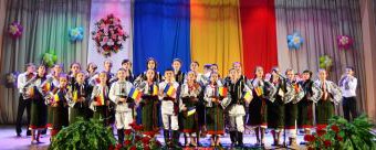 La Cernăuți a avut loc Festivalul de Folclor Românesc „Să-mi cânţi, cobzar”