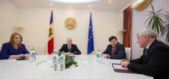 Guvernul caută soluții pentru prețuri mai mici la pânie și ulei, producătorii raportează problemele