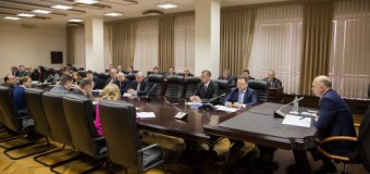 Premierul a avut o întrevedere cu șefii oficiilor teritoriale ale Cancelariei de Stat