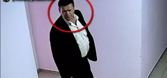 Video// Acest bărbat este căutat de poliţie pentru furturi din apartamente