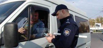 Periculos! Peste 300 de persoane au fost prinse la volan fără permis de conducere