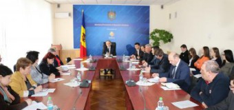 Ministerul Economiei a organizat o dezbatere despre utilizarea excesivă a antibioticelor în industria agroalimentară