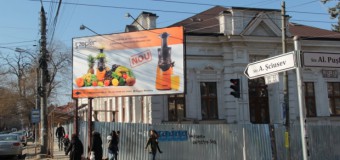 (Investigaţie) Interesele ascunse din spatele războiului declanșat de primarul Chirtoacă împotriva panourilor publicitare din Chișinău