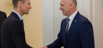 Detalii de la întrevederea lui Pavel Filip cu Ambasadorul Marii Britanii