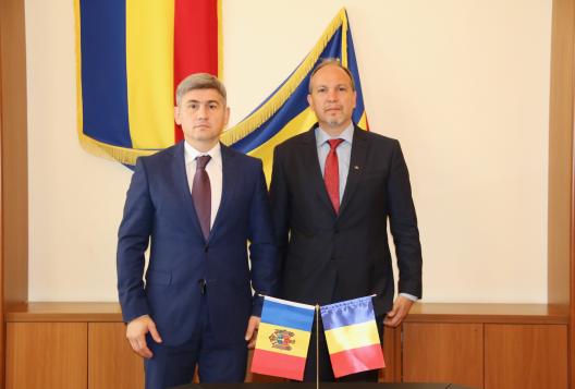 Noul Ambasador al României – oaspetele ministrului de Interne (foto)