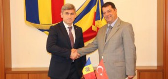 Ambasadorul Turciei, în vizită la ministrul Jizdan. Ce au discutat cei doi