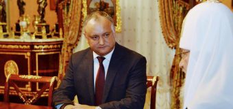 Dodon către Patriarhul Kirill: Poporul Moldovei va păstra mereu credinţa părinţilor şi devotamentul faţă de Biserica Ortodoxă