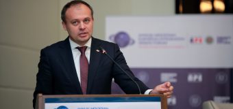 Candu: Discuțiile despre orientarea Republicii Moldova între Est și Vest sunt inutile și desuete