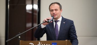 Andrian Candu: Mulți dintre noi am întâmpinat greutăți: după ce am căzut, ne-am ridicat, am învățat lecția și am devenit mai puternici