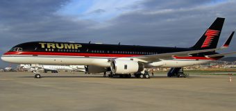 Cum arată interiorul avionului de 100 de milioane de dolari al lui Trump, cu baie de aur şi home-cinema (video)