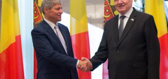 Timofti a acordat „Ordinul Republicii” premierului român Dacian Cioloș