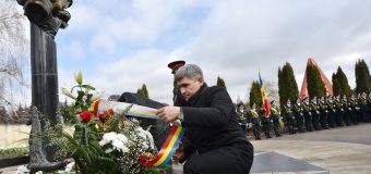 Ministrul Jizdan: Astăzi avem obligația morală să-i comemorăm pe eroii care și-au pus viața pe altar pentru independența țării