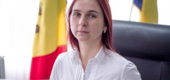 Ana Revenco: Copiii nu trebuie protejaţi de Internet, ci doar educaţi astfel ca să recunoască situaţiile în care sunt în pericol