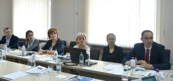 Secretarii de stat, instruiţi în cadrul unui seminar de informare cu privire la conceptul de control financiar public intern