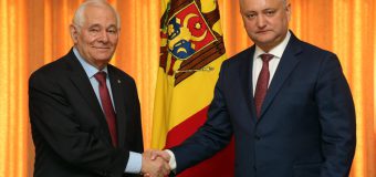 Președintele și Prima Doamnă au ajuns la o înțelegere cu un medic din Rusia