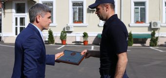 Alexandru Jizdan a acordat „Titlul de Onoare” al MAI pentru subdiviziunile implicate în lichidarea consecințelor calamităților naturale