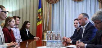 Studenți din Franța, Portugalia, Olanda, Italia și Grecia vor munci cot la cot cu consilierii președintelui Dodon
