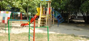 În curând, în mun. Chișinău vor fi amenajate 11 locuri noi de joacă pentru copii, dar şi un teren de fitness