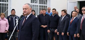 Igor Dodon a participat la deschiderea Turneului internațional de polo pe apă ”Cupa Președintelui”