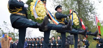 Ostaşii români comemoraţi la Cimitirul Eroilor Români din Chișinău (foto)