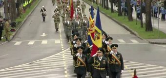 Militarii Gărzii de Onoare din Republica Moldova – la Parada Militară din România (foto)