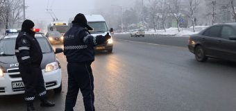 Șoferii de microbuze – verificați și sancționați de polițiști