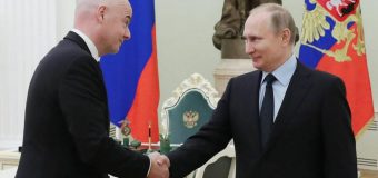 Vladimir Putin s-a întâlnit la Moscova cu președintele FIFA. Detalii