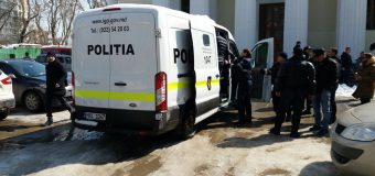 Marea Adunare Centenară! Poliția a reținut un grup de tineri 