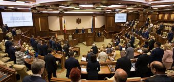 Victimele accidentului nuclear de la Cernobîl, comemorate în Parlament