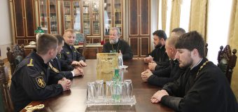 Gheorghe Cavcaliuc, învrednicit de decorații mitropolitane. Detalii