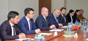 Parlamentari români, la Ministerul Apărării din Republica Moldova. Iată scopul