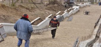 La „Valea Morilor” au loc lucrări de reconstrucție a scărilor (foto)