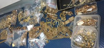 Metale preţioase din aur şi argint cu marcaj fals. Schema ilegală a unui grup criminal!