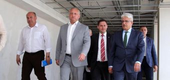 Igor Dodon a inspectat lucrările de reparație a sediului Președinției. Ce a constatat