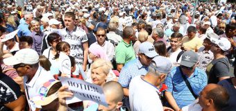 Protest la Chișinău! „Protestăm. Nu cedăm. Oprim dictatura!” (VIDEO)