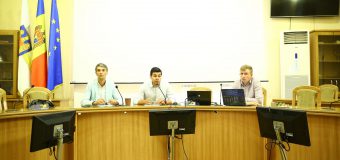 Socialiștii organizează discuții privind implementarea agendei electronice în școli