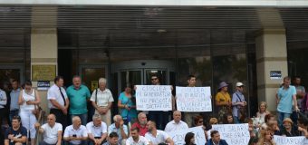 Protest spontan la BNM! Ce solicită PAS, PLDM și Platforma DA