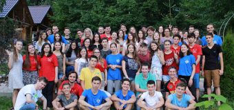 Tineri de pe ambele maluri ale Prutului, în Tabăra de Vară de Jocuri Intelectuale