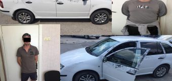 Doi bărbați din Chișinău, reţinuţi de poliţişti pentru răpirea unui automobil