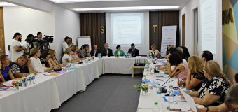 Centre specializate de intervenție pentru copii și adulți care suferă de autism vor funcționa în Republica Moldova