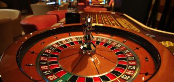 Activitatea ilegală a două cazinouri din capitală – destructurată de procurori