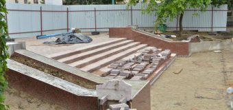 Iată la ce etapă se află lucrările de reconstrucţie a scărilor din Parcul „Valea Morilor”! (FOTO)