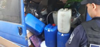 Peste o sută de litri de lichid cu miros specific de alcool – depistat de polițiștii de frontieră
